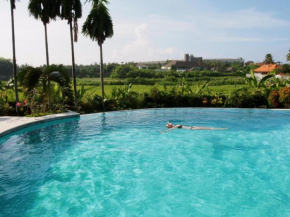Отель Nipuri Resort Seminyak  Kuta